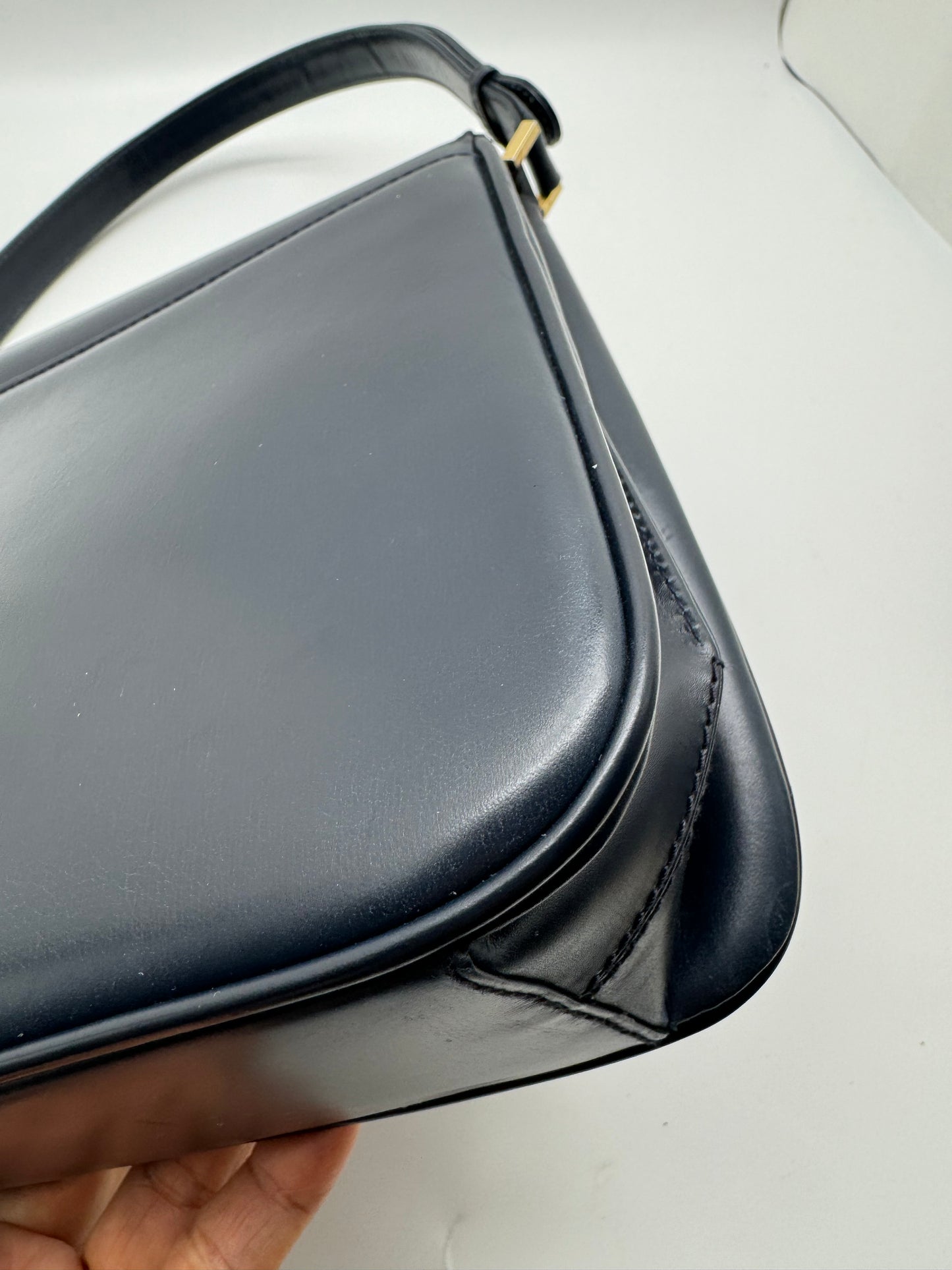 Authentic GUCCI Vintage Navy Blue Leather Shoulder Handbag