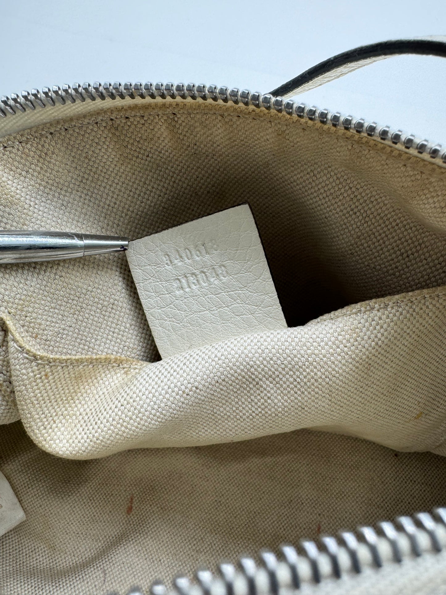 Authentic Gucci Soho Kid White Leather Small Tote