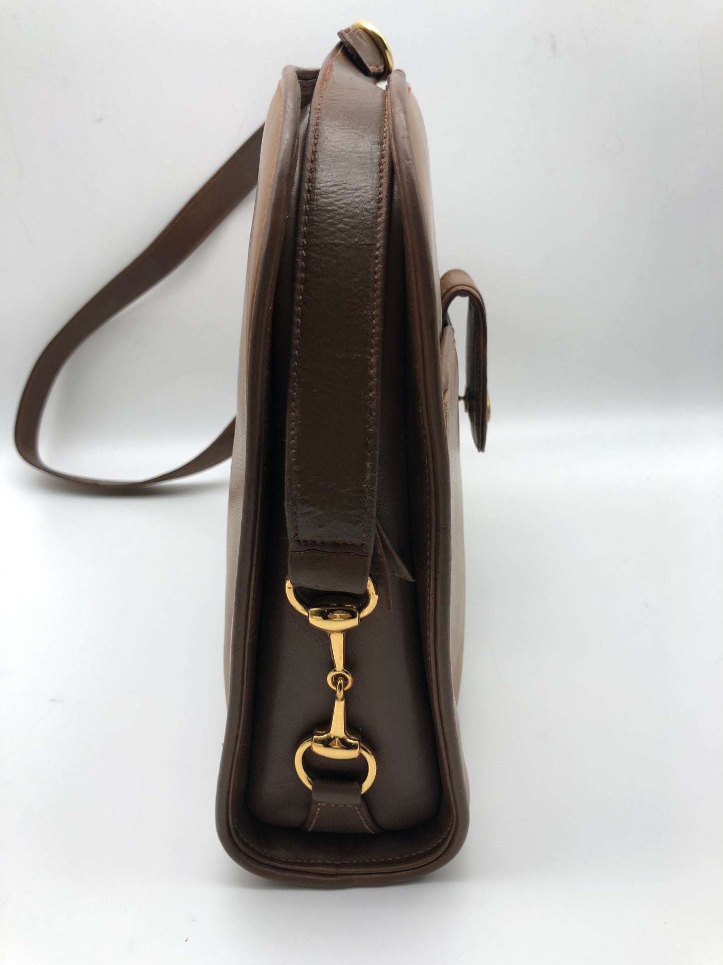 Authentic GUCCI Vintage Caramel Brown Leather Shoulder Bag