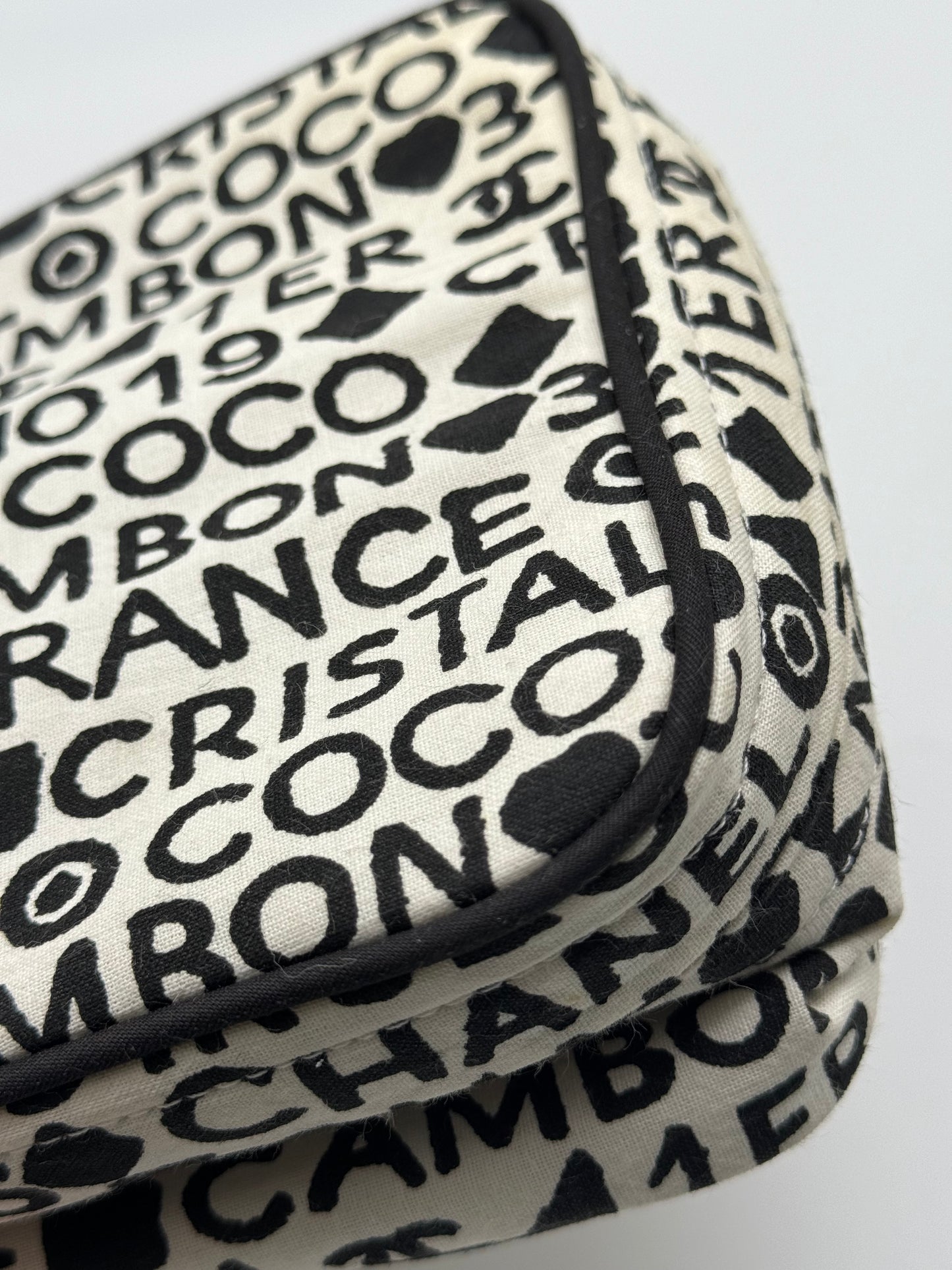 Authentic CHANEL 31 Rue Cambon Giveaway Cosmetic Bag