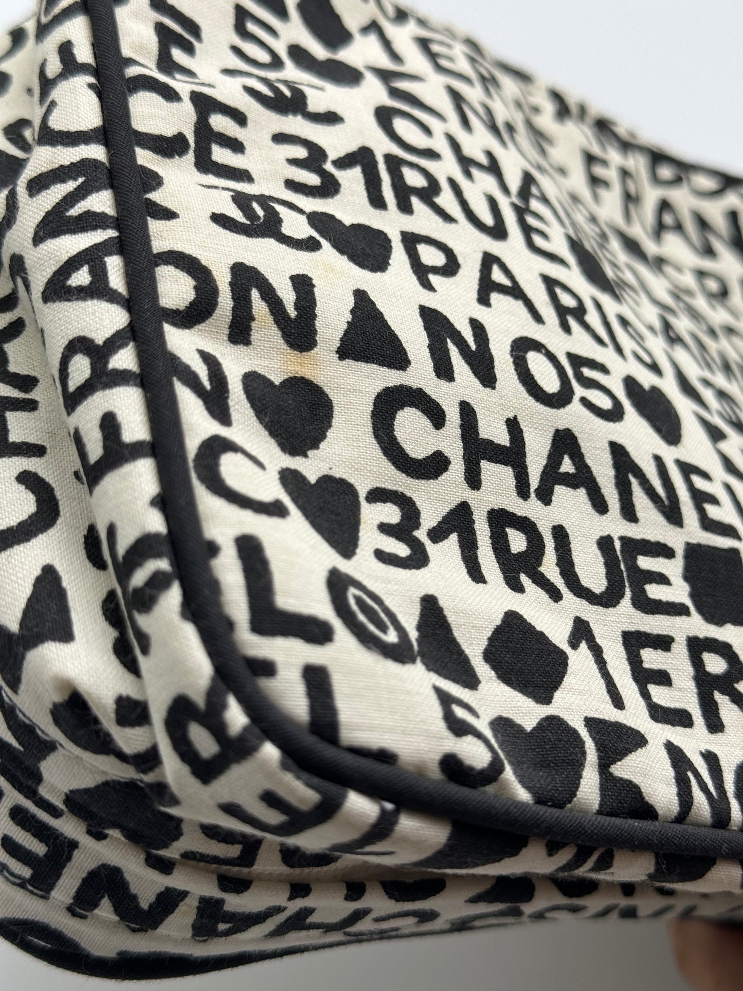 Authentic CHANEL 31 Rue Cambon Giveaway Cosmetic Bag