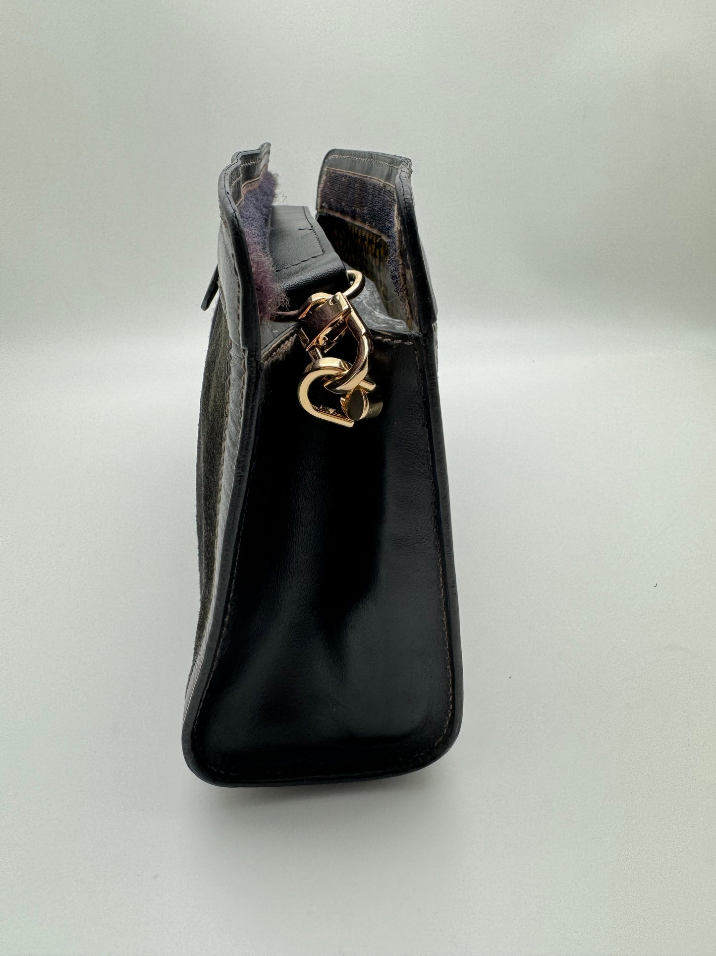 Authentic GUCCI Black Suede Clutch Added Strap Shoulder Bag