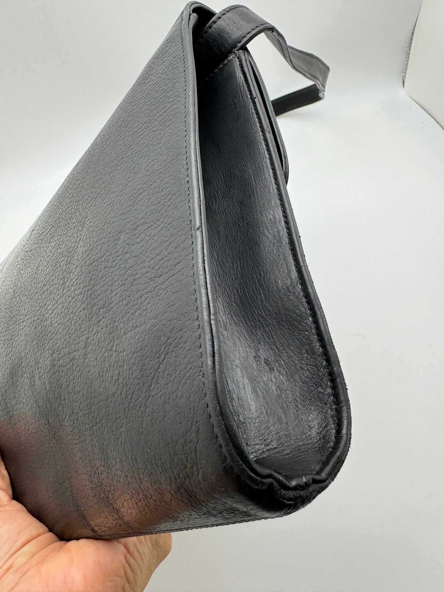 Authentic GUCCI Vintage Horsebit Black Leather Shoulder Bag