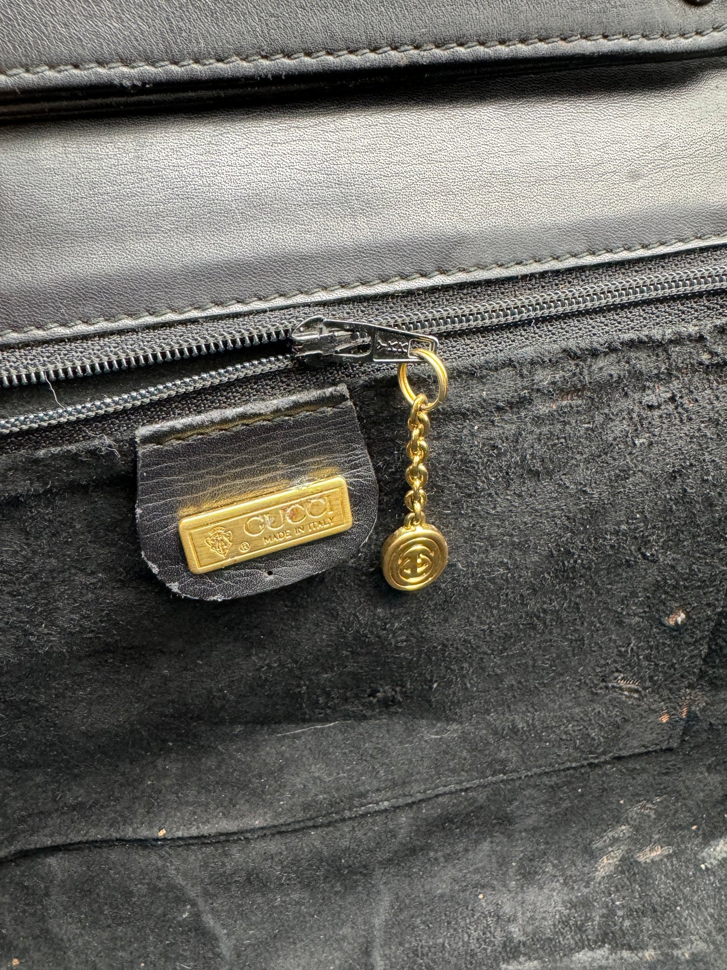 Authentic GUCCI Vintage Horsebit Black Leather Shoulder Bag