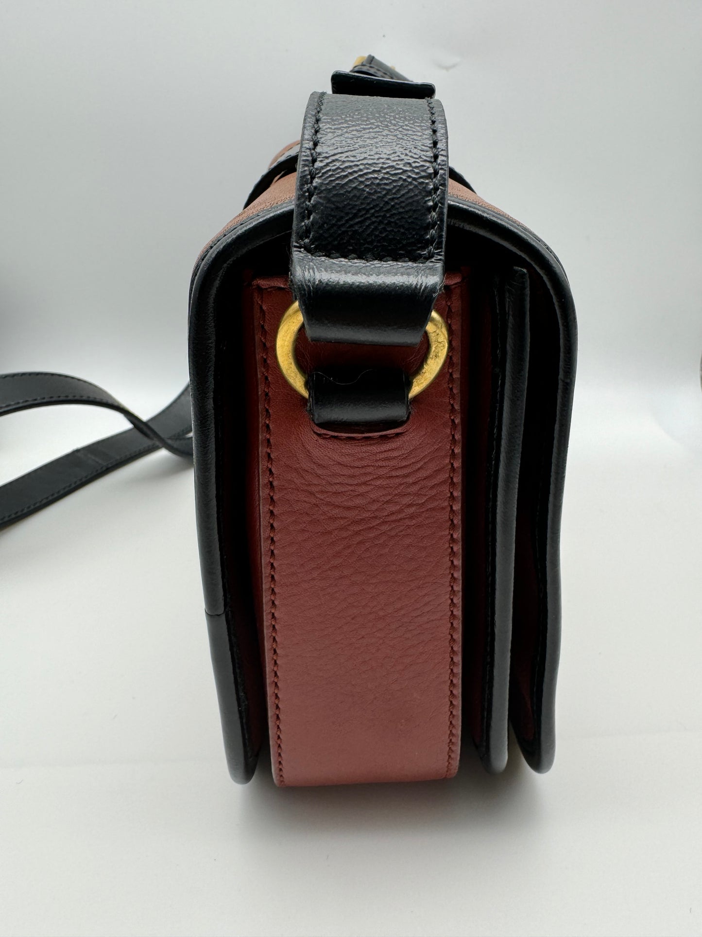 Authentic Yves Saint Laurent Chyc Y Sling Shoulder Bag