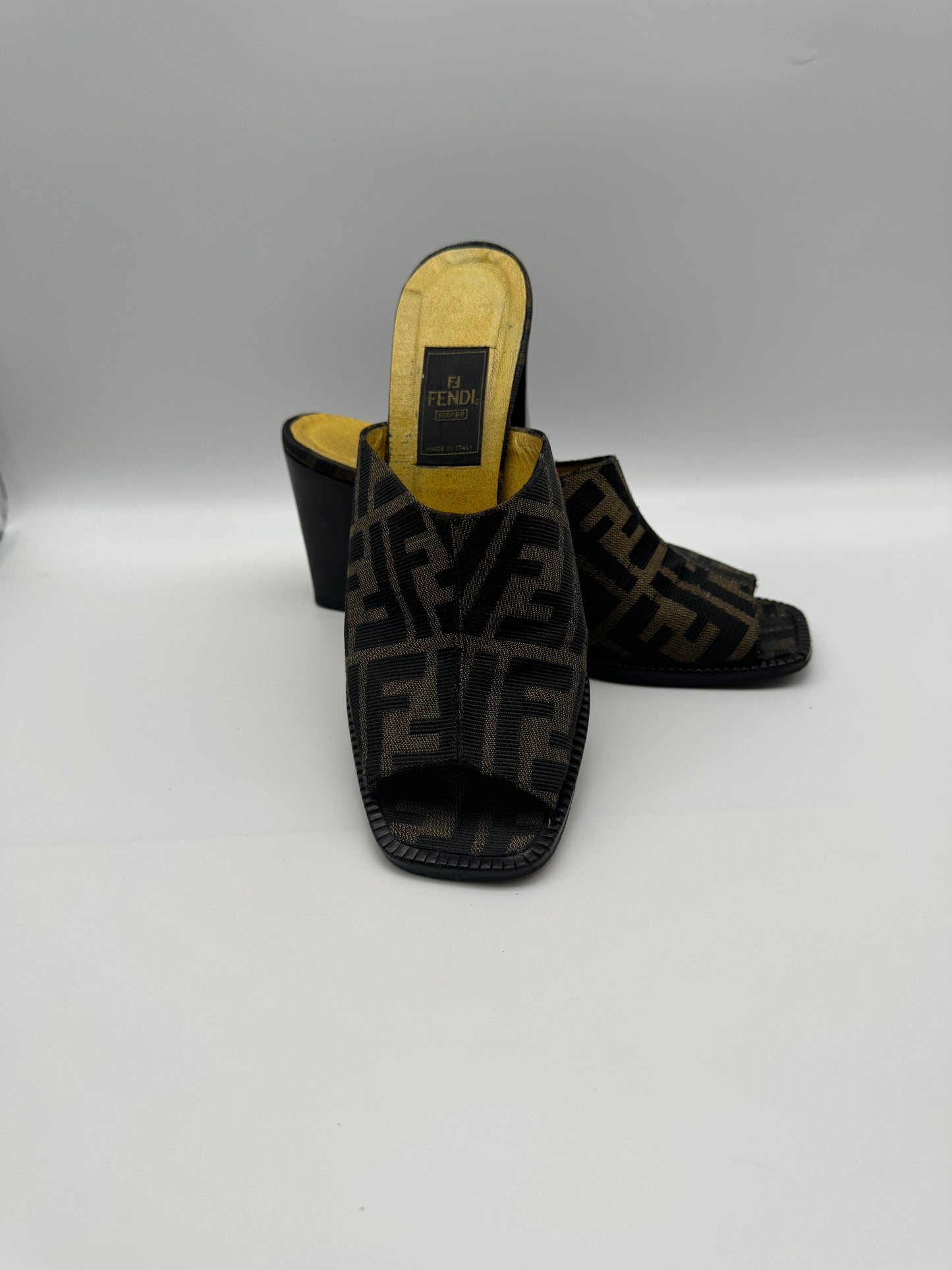 Authentic Fendi Sandals FF Zucca Canvas Block Heel Shoes 38.5