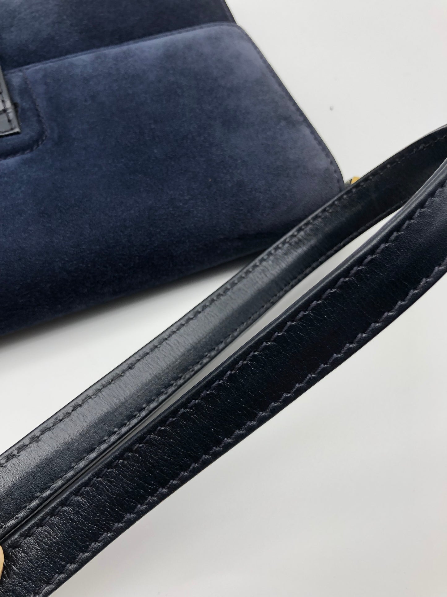 Authentic Gucci Vintage 1970s Navy Blue Suede Clutch Shoulder Bag