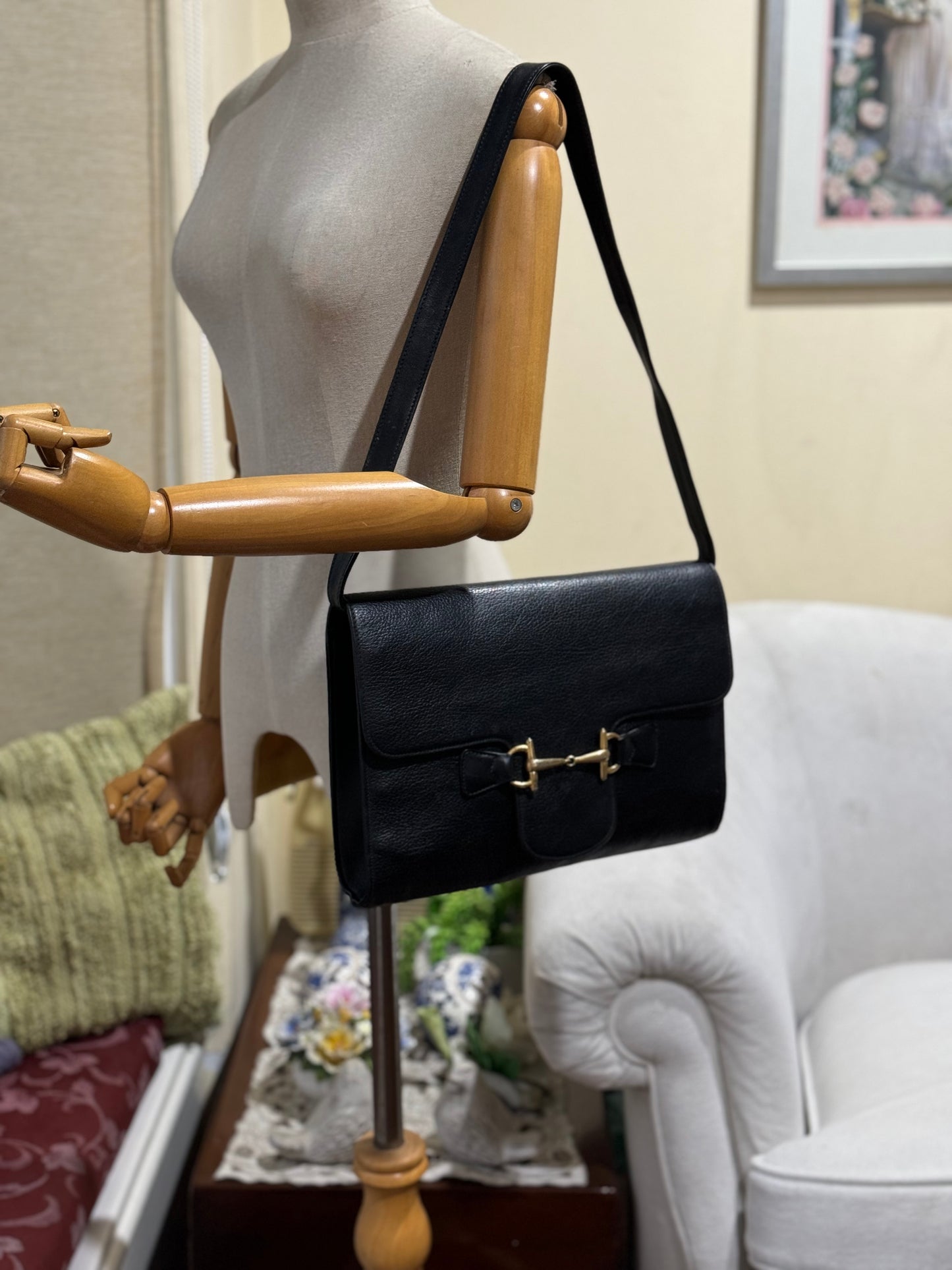 Authentic GUCCI Vintage Horsebit Black Leather Shoulder Bag